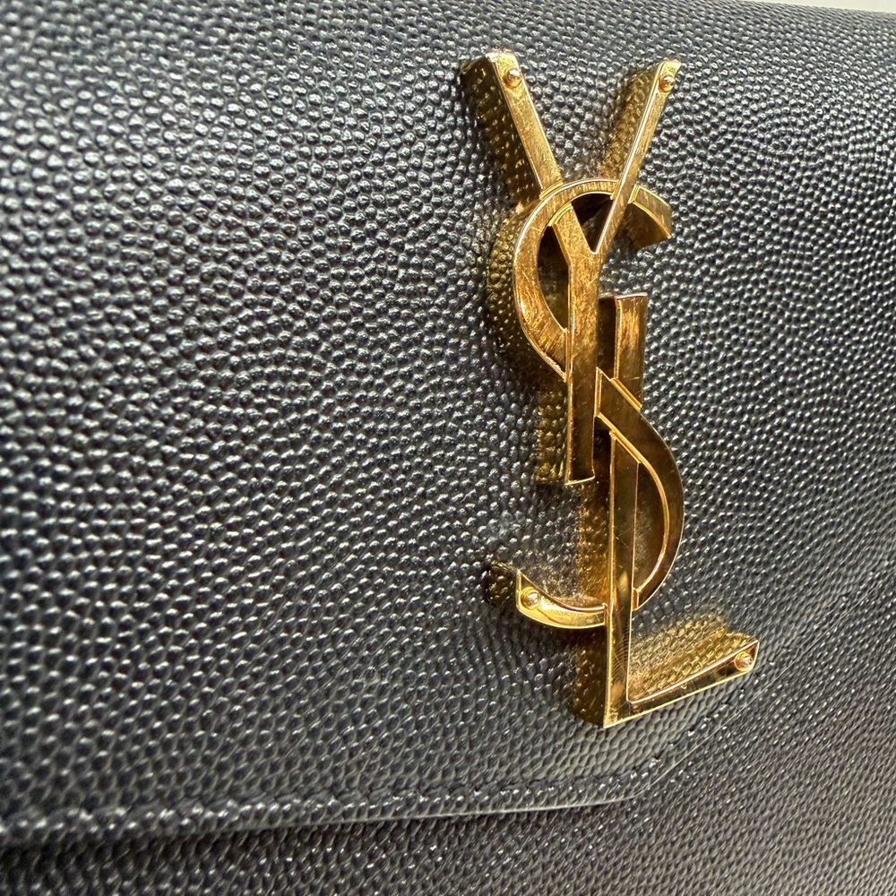 Saint Laurent Black Leather Detail - Picture 5 of 14